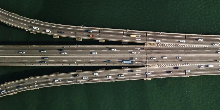 roads_joining_into_one