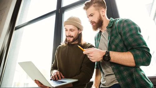 two_interns_working